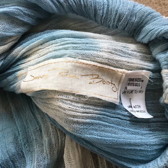 Jen’s Pirate Booty Cha Cha Top - Picture 4 of 4